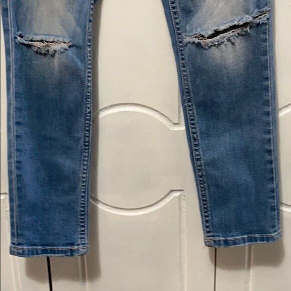 Sugar Magnolia Distressed Skinny Jeans size 3 - Picture 4 of 12